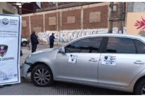 Detienen a un hombre que circulaba por la General Paz con un auto robado