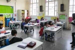 En qué consiste la regulación del lenguaje inclusivo en las escuelas