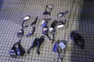 Barrio de Flores:Detuvieron a un ladrón de espejo de motocicletas