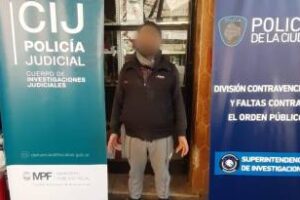 En el barrio de Flores:Cayeron los falsificadores de matafuegos