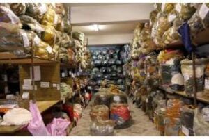 Floresta:Clausuran taller textil clandestino y detienen a su dueño