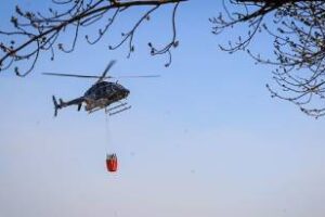 Ambiente:Enviaron avión hidrante, un observador, un helicóptero
