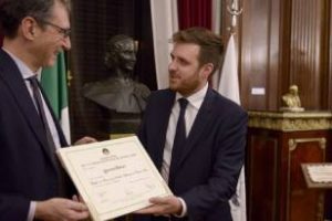 Legislatura: Declaró Huésped de honor al rector Giovanni Molari