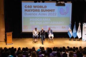 Larreta recibió a los voluntarios de la Cumbre Mundial de Alcaldes de C40