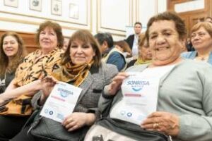 PAMI: Lanzó el programa “Sonrisa Mayor”,afiliados eligen  médicos