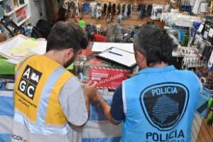 Balvanera: Desbarataron garito que tenía como fachada,local de celulares