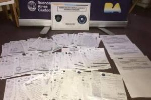 Villa Urquiza: Medica detenida ofrecía certificados médicos por Internet