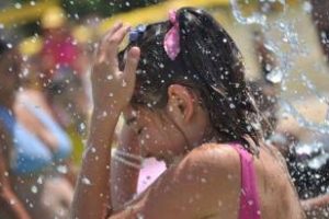 Ciudad:Una propuesta de juegos con agua para refrescar el verano