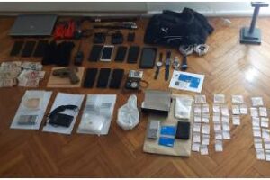 Desbaratan banda de colombianos que robaba casas y vendía droga