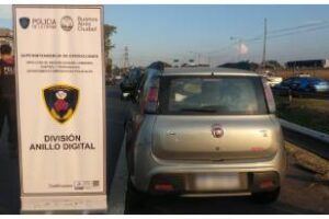 Barrio Villa Riachuelo:Dos detenidos por circular con auto robado