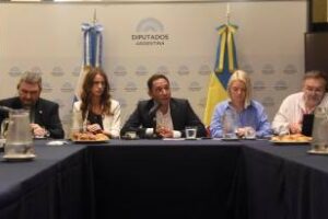 Diputado Ferraro recibió a líderes de la sociedad civil ucraniana
