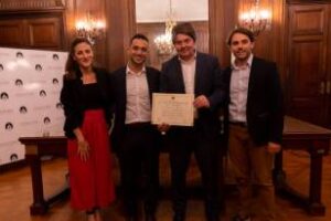 La obra de teatro “Reconversos” y Kairos Global son de Interés