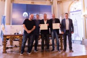 Ciudad:El automovilismo y el Rock Nacional, son de interés nacional