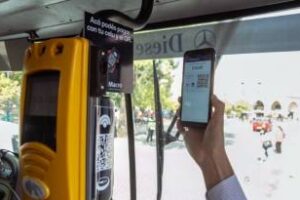 Se presentó un proyecto como pagar el boleto del transporte público