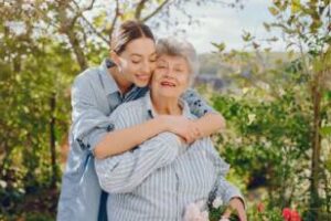 AMIA:»Camino Compartido «encuentro gratuito,cuidado a personas mayores