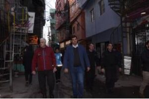 Ministro de Justicia Burzaco en el Barrio 31 de Retiro