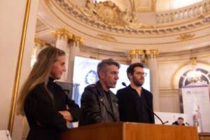 Reconocimiento:Distenciòn a “El Amor Despuès del Amor”