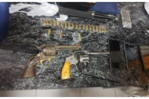 Ciudad:Detienen a un pistolero del Barrio 31 y a sus cómplices