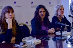 El libro “Los Oesterheld”,declarado de Interés para la Comunicación Social