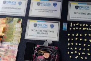 Constitución:Cae una dealer,llevaba cocaína en su ropa interior