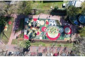 Villa Lugano:Se renovó el patio de juegos de la Plaza Unidad Nacional