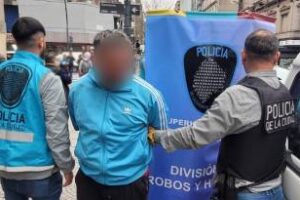 Balvanera:Un Ladrón de celulares con antecedentes fue detenido