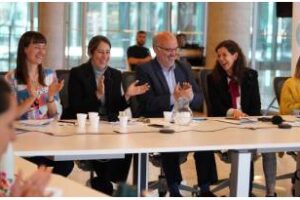 En la Ciudad:Taller sobre la agenda futura de la información