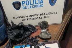Constitución:Megaoperativo antidrogas,cuatro detenidas