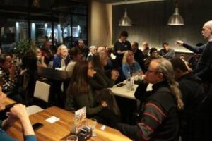 Larreta:Junto a vecinos, recorrió el corredor deportivo Jorge Newbery