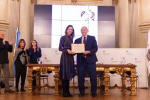 La Legislatura porteña:Entregó dos nuevas distinciones