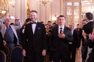 Legislatura:Se declarò Personalidades  destacadas a Canapino y Juncos