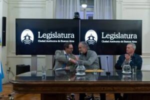 La legislatura destacò el Centenario de “Sholem Buenos Aires”