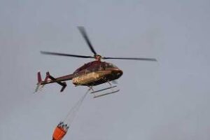 Nación:Incorporò un helicóptero para combatir los incendios