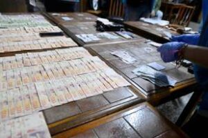 Constitución:Tres detenidos,cocaína secuestradas y un bar clausurado