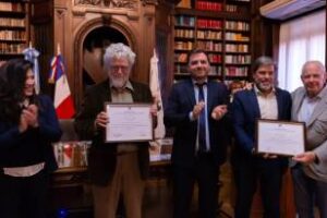 Legislatura:Derechos Humanos reconocen a periodistas Neerlandeses