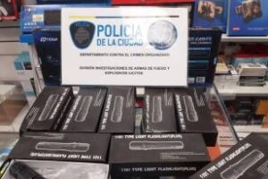 Balvanera:Incautan picanas disimuladas en linternas