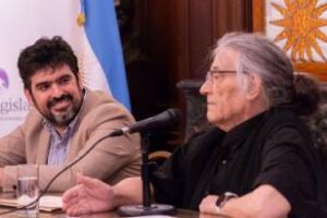 Profesor de literatura es personalidad destacadas de la cultura