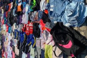 Villa Riachuelo:Incautan en tres micros más de 16.800 prendas