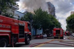 Caballito:Con dotaciones de Bomberos,lograron controlar el fuego