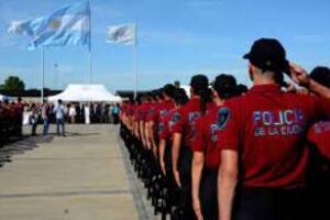 En la ciudad:Entraron al cuerpo 1143 aspirantes de Policía y bomberos