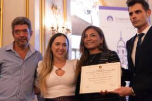 La legislatura porteña declarò de interès a la revista de AIDCA