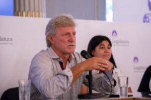 Legislatura declaró a Enrique Hrabina Personalidad Destacada