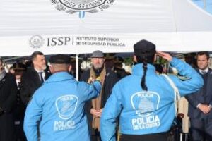 Ciudad:Policìa,Bomberos en el acto aniversario de la revoluciòn de Mayo