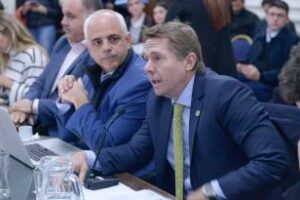 El ministro de justicia de la ciudad vistò la legislatura porteña