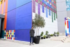 Quedó oficialmente inaugurada la intervención “Colores de AMIA”