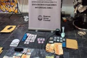 San Nicolás:Allanan la “Barbería Rosa” y desbaratan banda narco