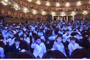 El Jefe de Gobierno les tomó la Promesa a la Bandera a 900 alumnos