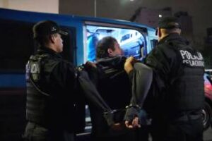 Villa Urquiza:Hubo detenidos,con cocaína y réplicas de armas