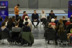 Ludopatía:Jorge Macri con adolescentes de la comunidad