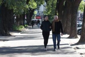 Parque de los Patricios:Mega operativo para liberar de manteros